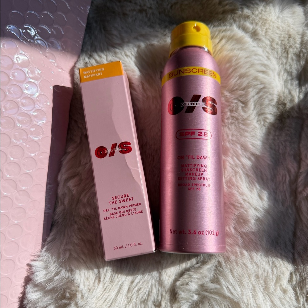 ONE/SIZE Pink Metallic Sunscreen Spray with Yellow Cap